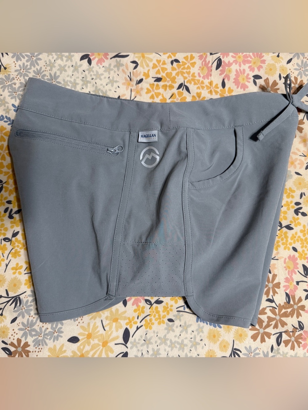 Magellan Outdoors Girl’s Slate Gray Swim Hybrids